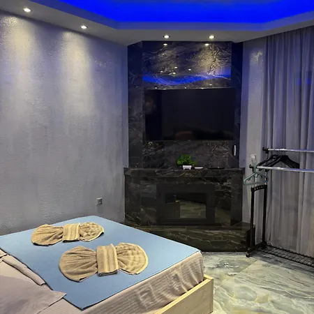 Luxury First Line By Makhome *