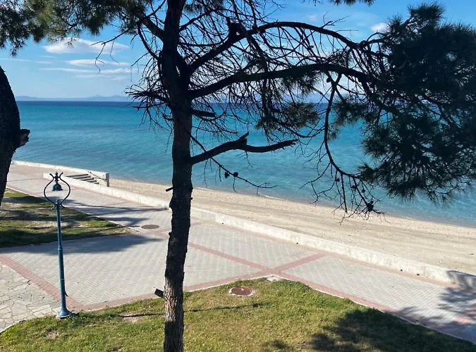 Luxury First Line By Makhome * Chaniotis